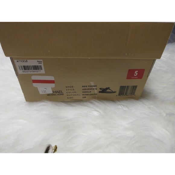 NEW Michael Kors MK Mini Logo PVC Meg Thong Vanilla Signature Size 5 - Picture 11 of 16